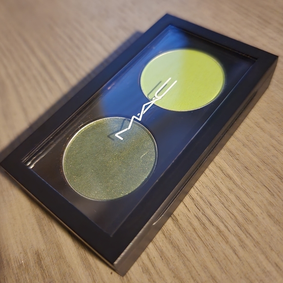 Mac Eyeshadow HUMID & LIME case included - Picture 2 of 7